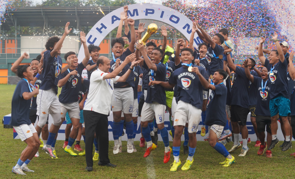 Tim Liga 2 Mengupas Kompetisi Sepak Bola Indonesia